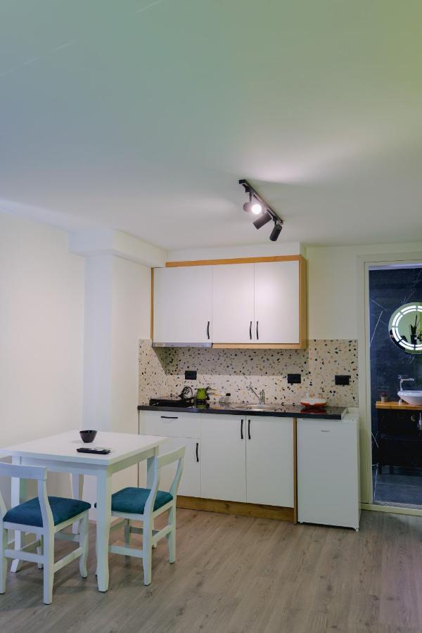 2E Apartments ซารานเดอ ภายนอก รูปภาพ