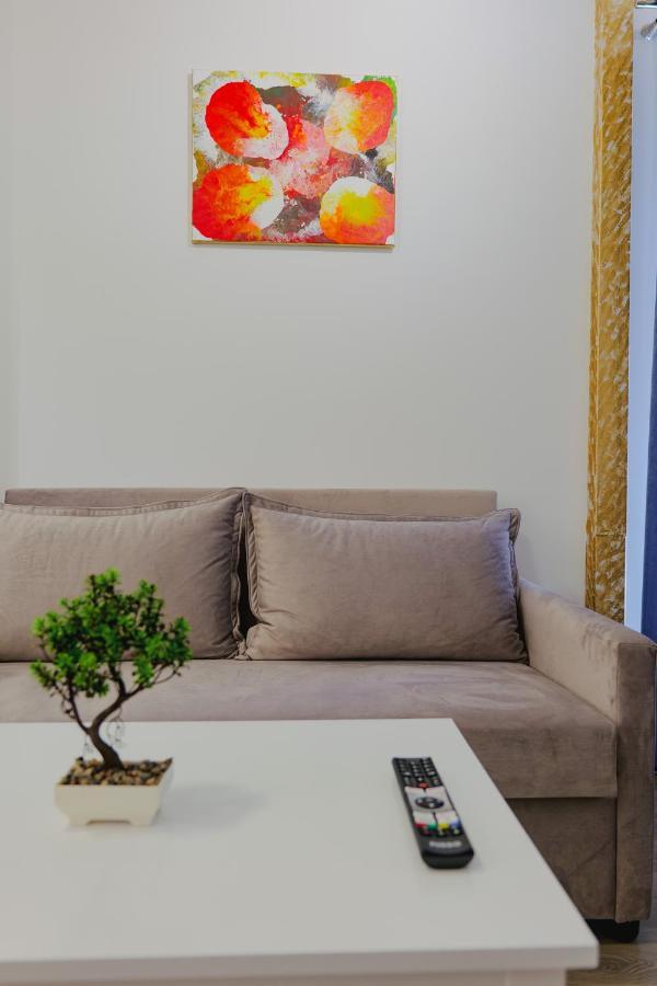 2E Apartments ซารานเดอ ภายนอก รูปภาพ